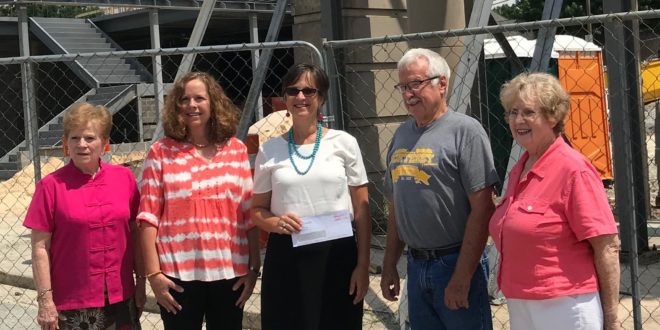 Bank of Putnam County Presents Monterey Hometown Project with Check