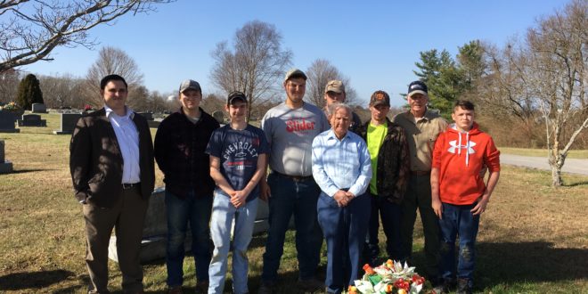 Crossville Student Identifies Veteran Headstones